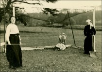 Daphne Bird; Seonaid Robertson; Margaret Dunn – 1952