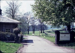 Main Entrance to College past North Lodge