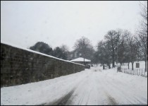 Park Lane entrance approaching the North Lodge